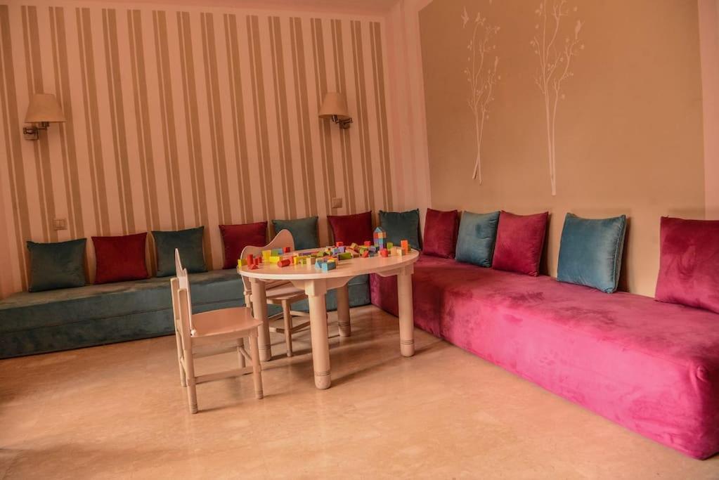 Beautiful, Great Equipped 122 M Holiday Apartment Near Majorelle Garden And Gueliz With Pool Views And A Large Balcony And Terrace Марракеш Экстерьер фото